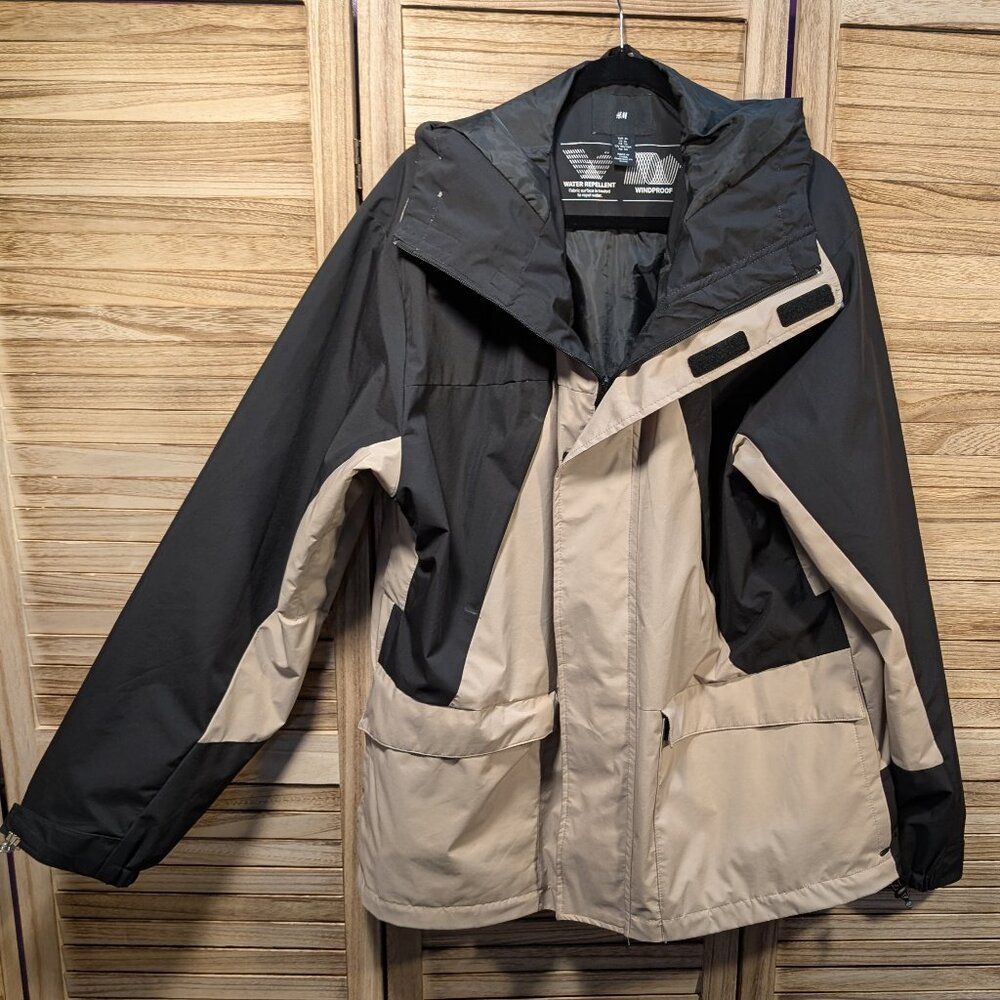H&M Jacket Coat Water Repellent Windproof Black and Tan Hooded Size XL